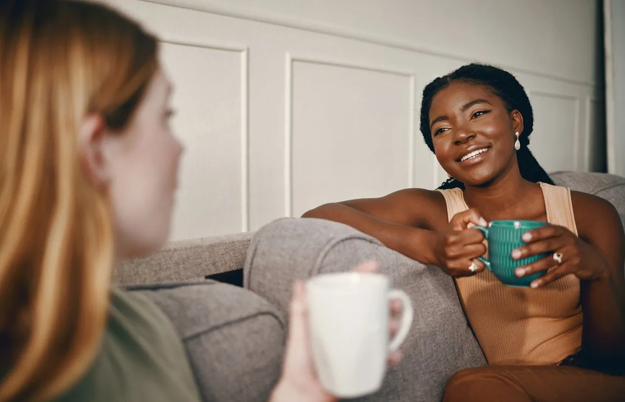 Escucha activamente sin interrupciones